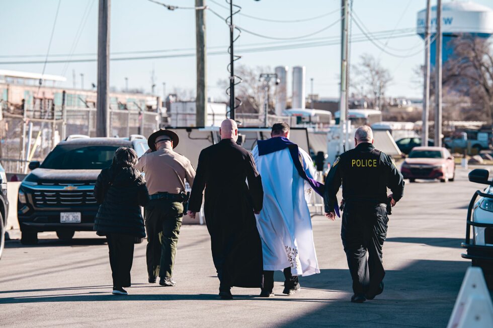 The long-held practice of faith leaders ministering to detained migrants has become far more contentious — and consequen