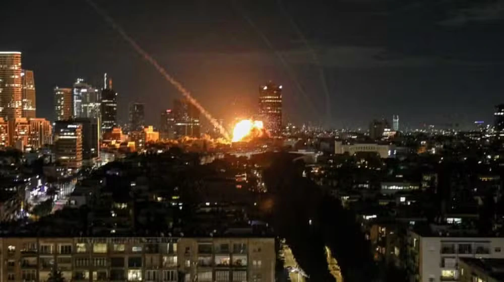 What Are Iran's Cluster Missiles Challenging Israel's Defenses?